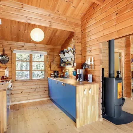 Beautiful In With Kitchen Holiday home *